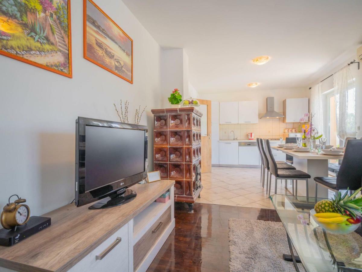 Drivenik Holiday Home Ivona By Interhome מראה חיצוני תמונה