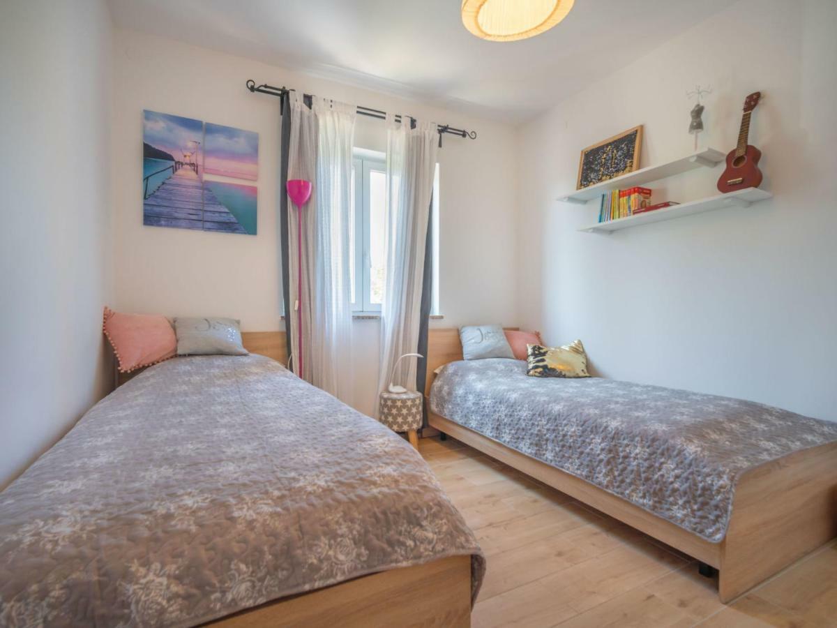 Drivenik Holiday Home Ivona By Interhome מראה חיצוני תמונה