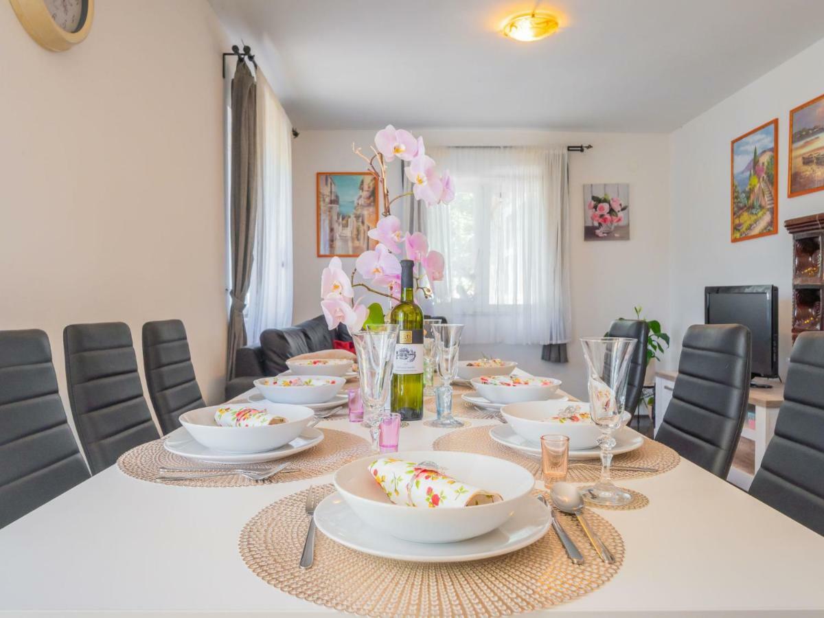 Drivenik Holiday Home Ivona By Interhome מראה חיצוני תמונה