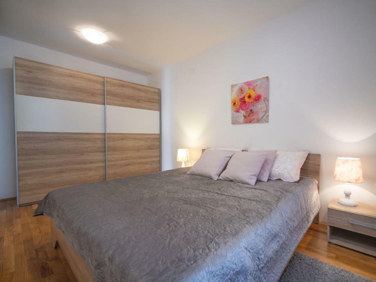 Drivenik Holiday Home Ivona By Interhome מראה חיצוני תמונה